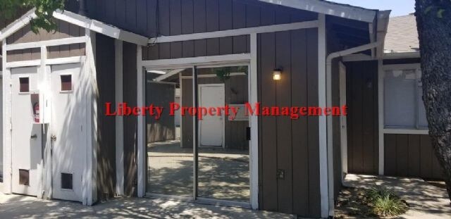 Building Photo - Apartment For Rent in Fresno