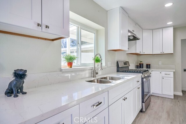 Foto principal - 5510 Bushnell Ave