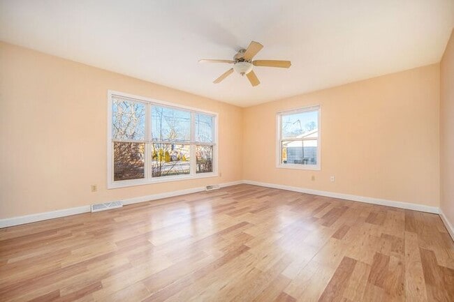 Building Photo - 2538 Texel Dr
