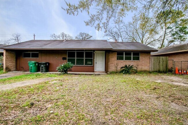 Building Photo - 10318 Homestead Rd