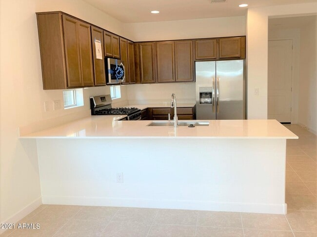 Building Photo - 11640 N 188th Dr