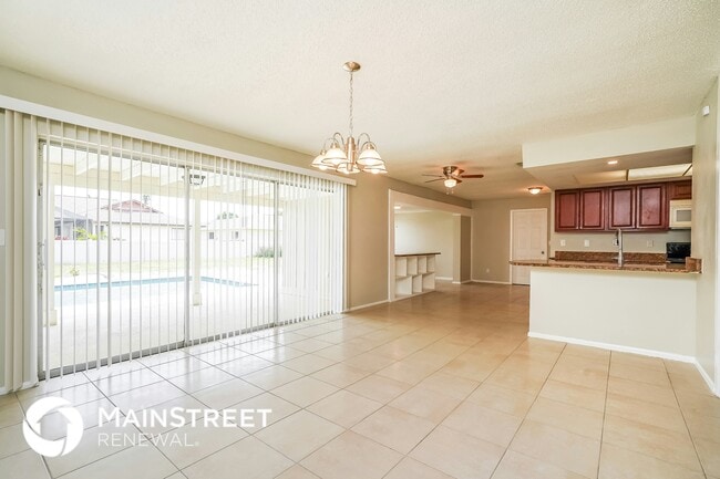 Foto del edificio - 605 SE 35th St