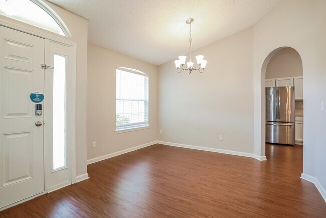 Building Photo - 3465 Natalie Dr N