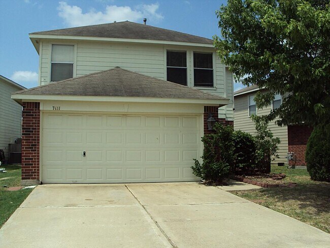 Foto del edificio - 7411 Village Lake Dr