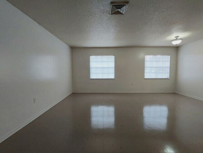 Foto del edificio - 912 Marietta St
