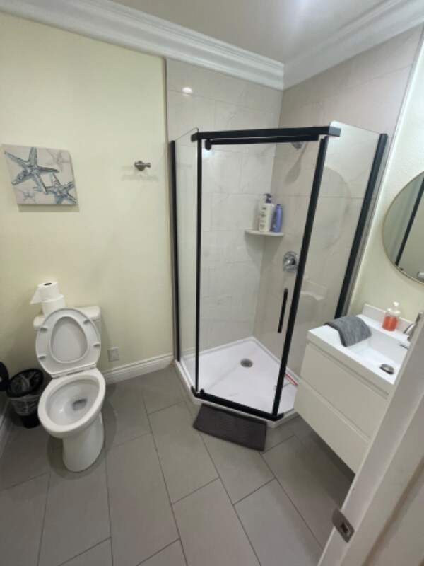 Foto del edificio - 6681 Tara Ave