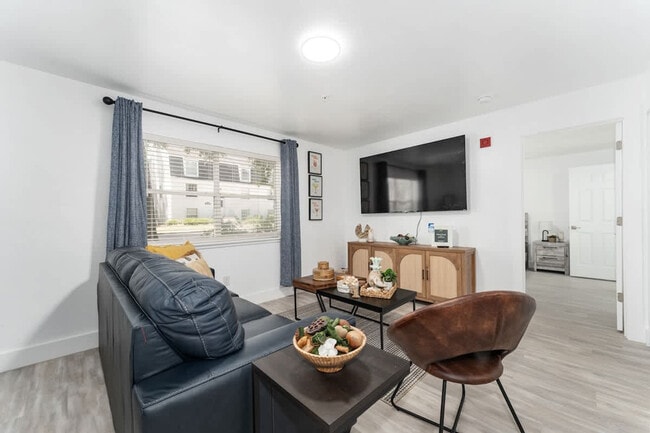 Foto del edificio - 2360 SW Archer Rd