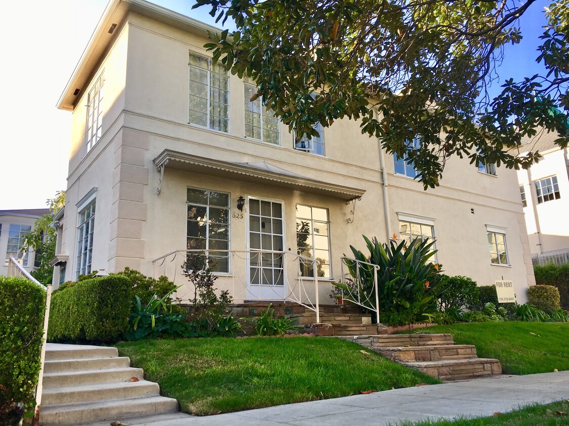625 S Ridgeley Dr, Los Angeles, CA 90036 Apartments in Los Angeles