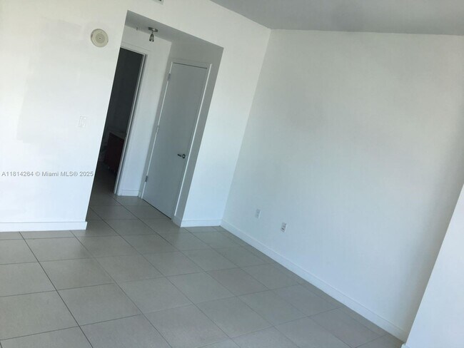 Foto del edificio - 3301 NE 1st Ave