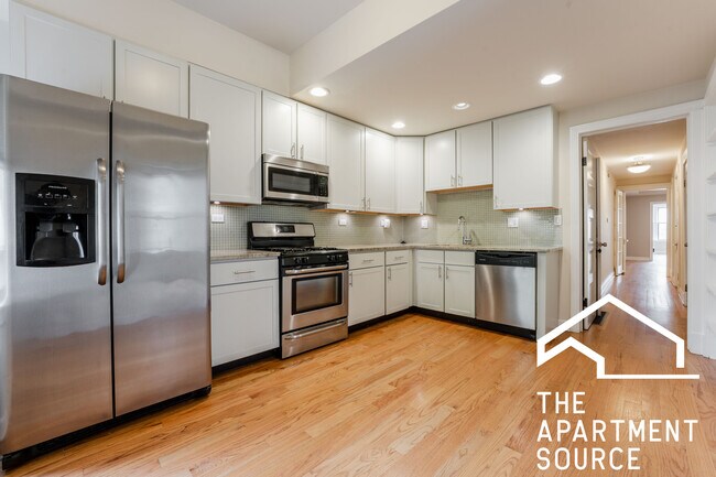 Foto del edificio - 2660 N Ashland Ave