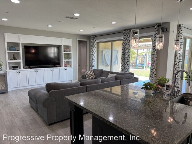 Foto del edificio - 4 br, 4 bath House - 17173 Guarda Drive