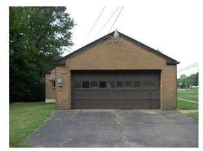 Building Photo - 2806 Anderson Dr