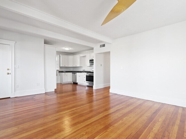 Building Photo - 153 Walden St