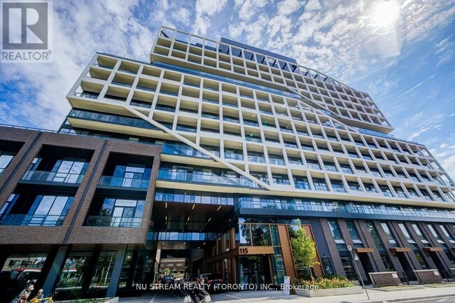 Photo du bâtiment - 115 Denison Ave