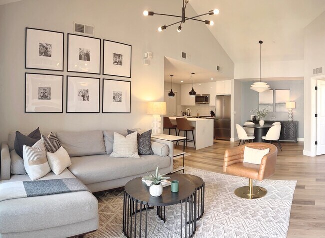 Foto del edificio - 804 Summer Hawk Dr
