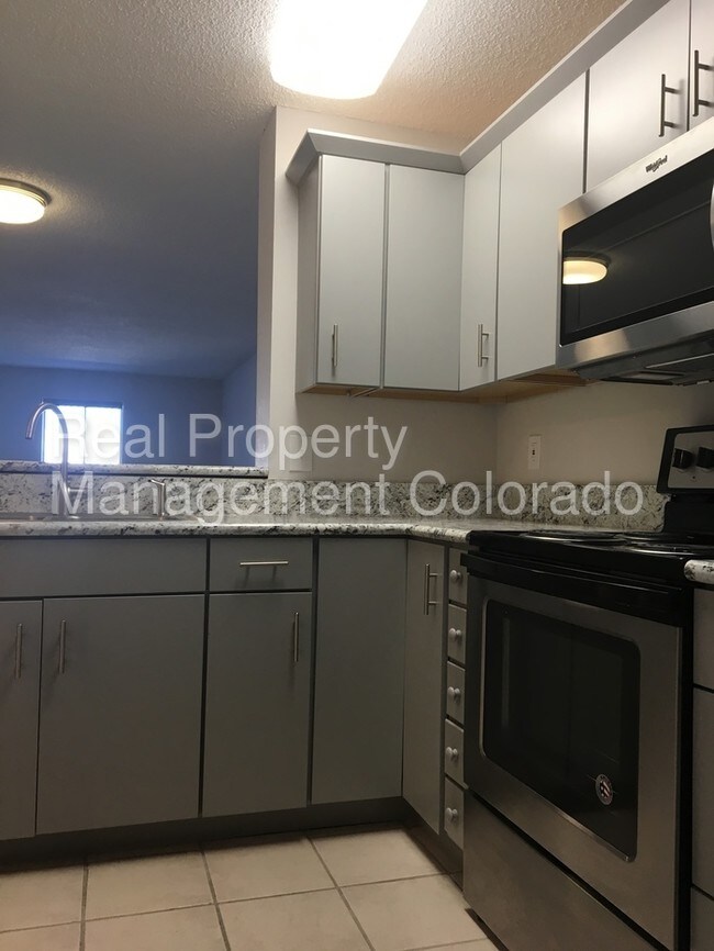 Foto del edificio - 2880 S Locust St