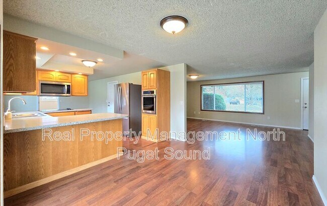 Foto del edificio - 8432 45th Dr NE