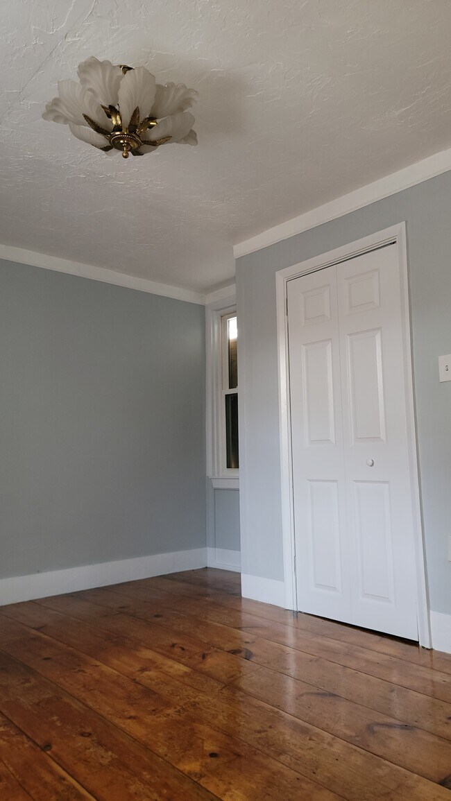 Bedroom - 150 Pleasant St