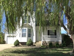 Building Photo - 3648 S Naples Ct