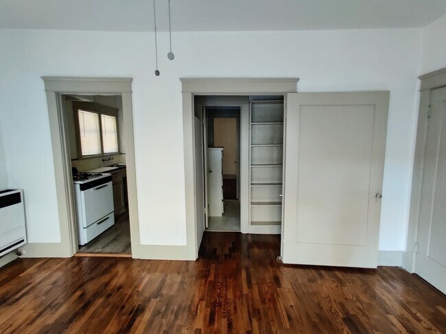 Building Photo - 223 Lime Ave