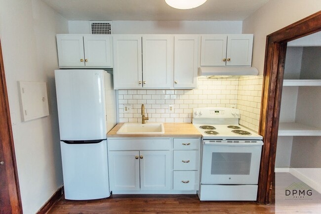 Photo - 117 S Hosmer St Apartment