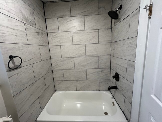 Foto del edificio - 115 N 4th St