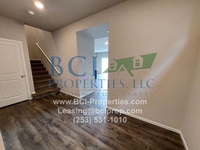 Building Photo - BRAND NEW 4 BEDROOM, 2.5 BATH!!!