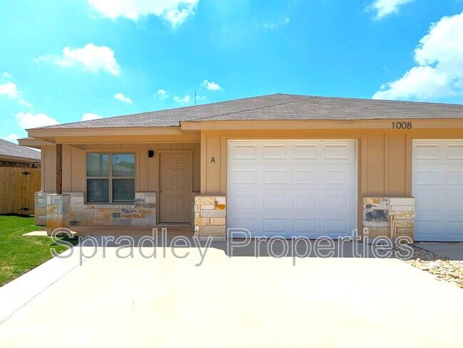 Foto del edificio - 1008A Kerr Ct