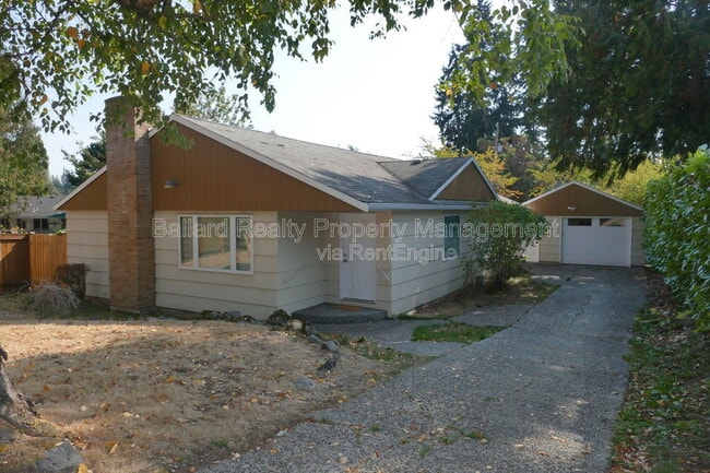 Photo - 2127 N 160th St House