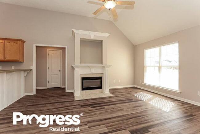 Building Photo - 5030 Betsy Ann Ave