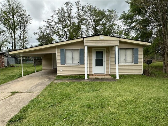 Building Photo - 446 Lula Ln
