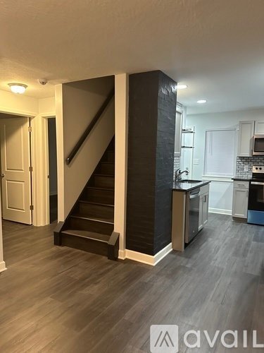 Foto del edificio - 1253 Briarwood Ave