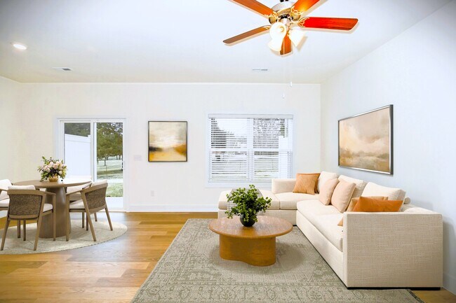 Building Photo - 2442 Legg Ln