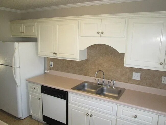 Foto del edificio - 4423 Misty Cove Ct