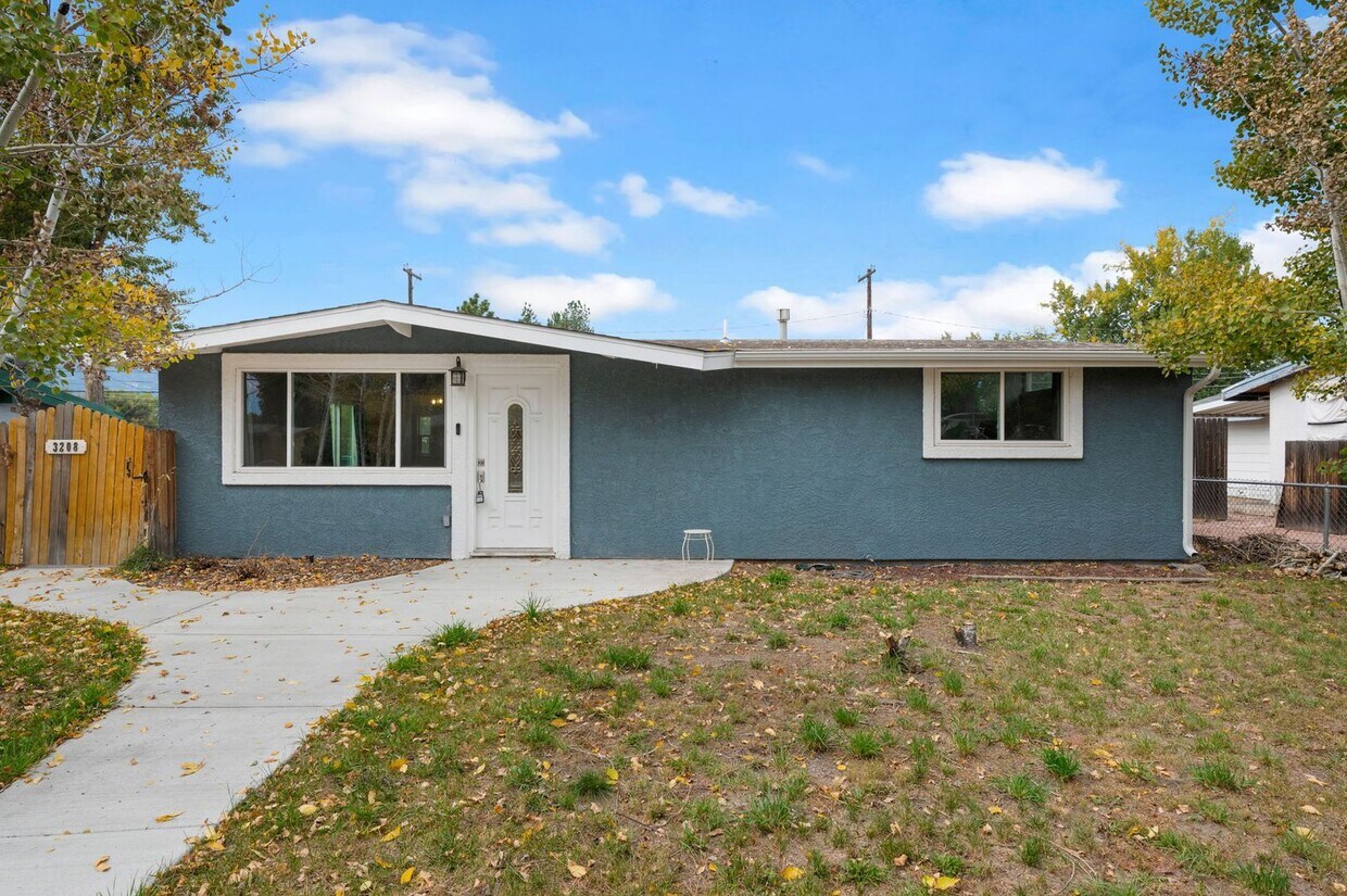 Adorable updated 2bdrm rancher - Adorable updated 2bdrm rancher