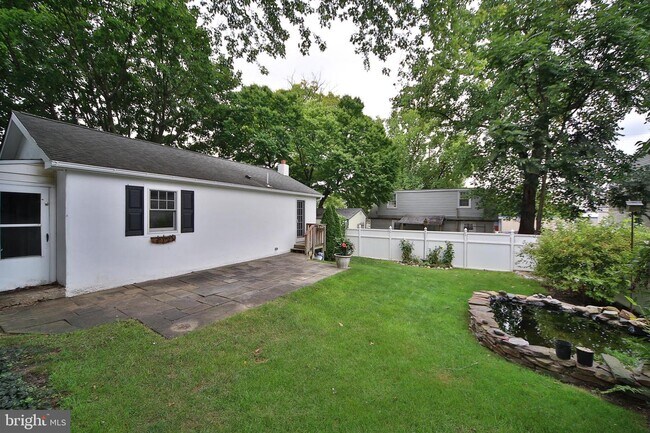 Building Photo - 410 Crooked Ln