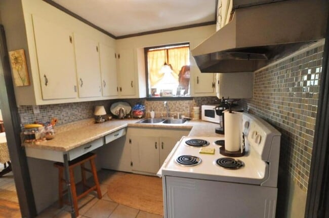 Kitchen - 804 Post St