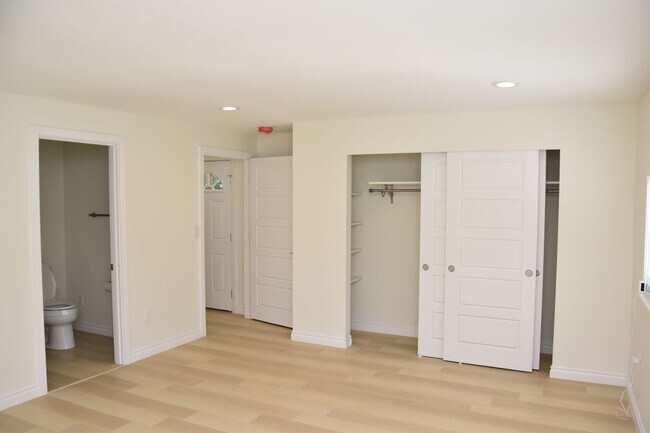 Foto del edificio - 5724 Hillcrest Dr SW