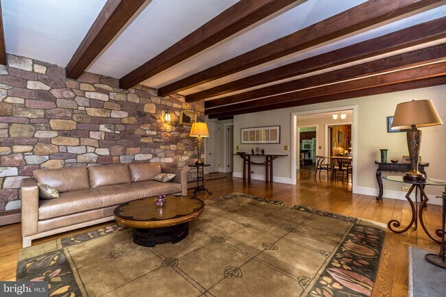 Foto del edificio - 3323 Creamery Rd