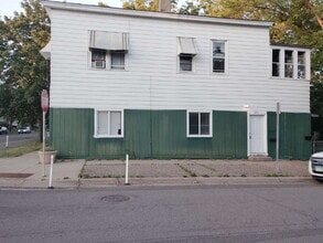 Building Photo - 1296 7th St W