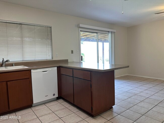 Foto del edificio - 2514 S Cottonwood Dr