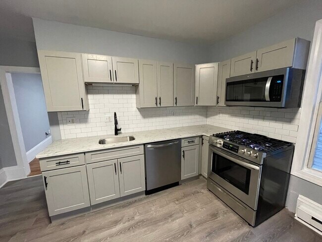 Foto del edificio - 72 Bloomingdale St