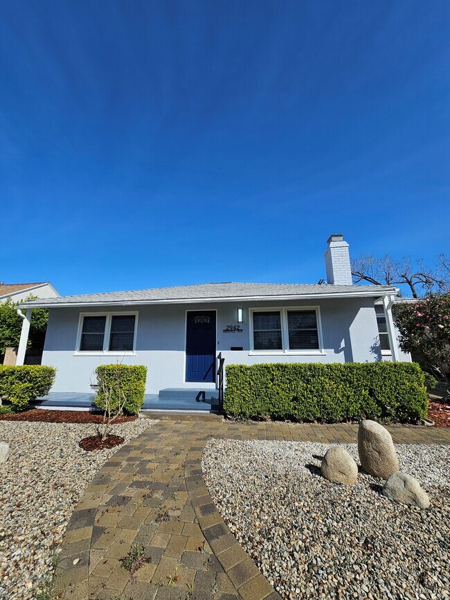 Foto del edificio - 2942 Midvale Ave