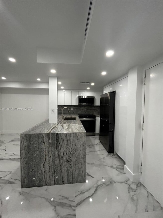 Foto del edificio - 11790 SW 18th St