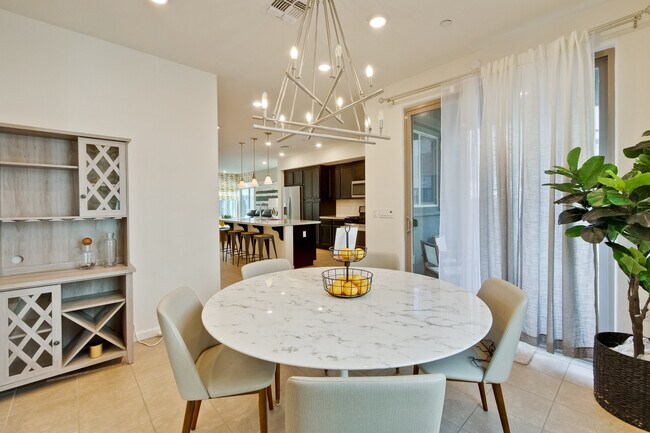 Building Photo - 25430 Custom Dr