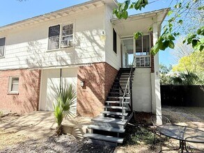 Building Photo - 1720 E La Rua St