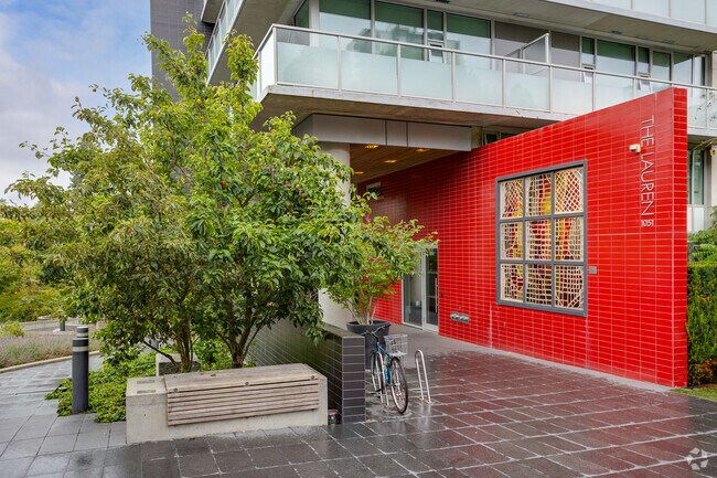 Photo du bâtiment - 1051 Broughton Street