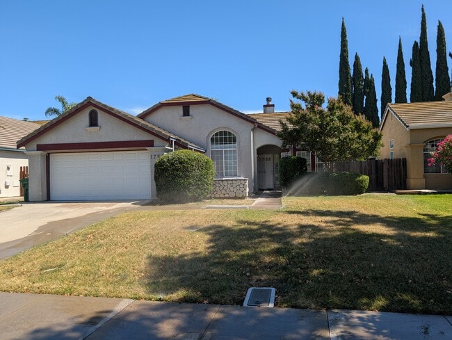 Building Photo - 1750 Lilly Ct