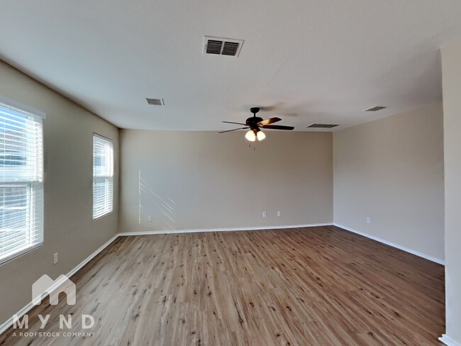 Foto del edificio - 9503 Apple Ridge Ln