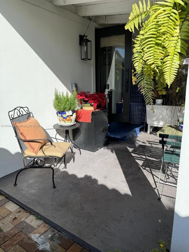 Building Photo - 41 SW 31st Ct